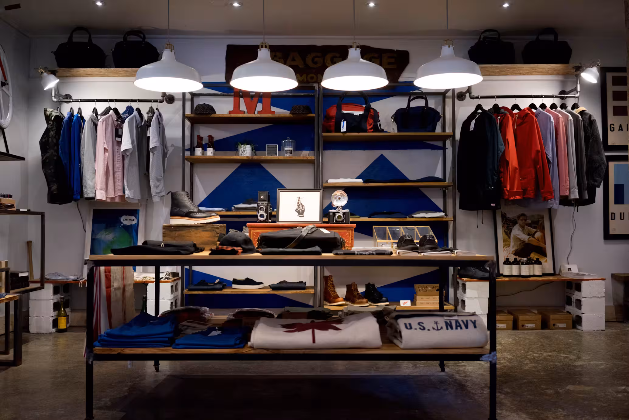 Fashion retail and apparel display